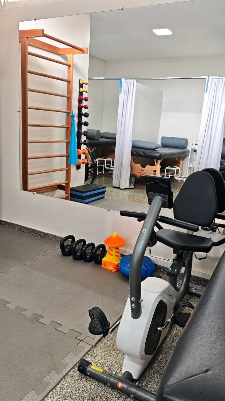 Sala de reabilitação do Invita Fisio